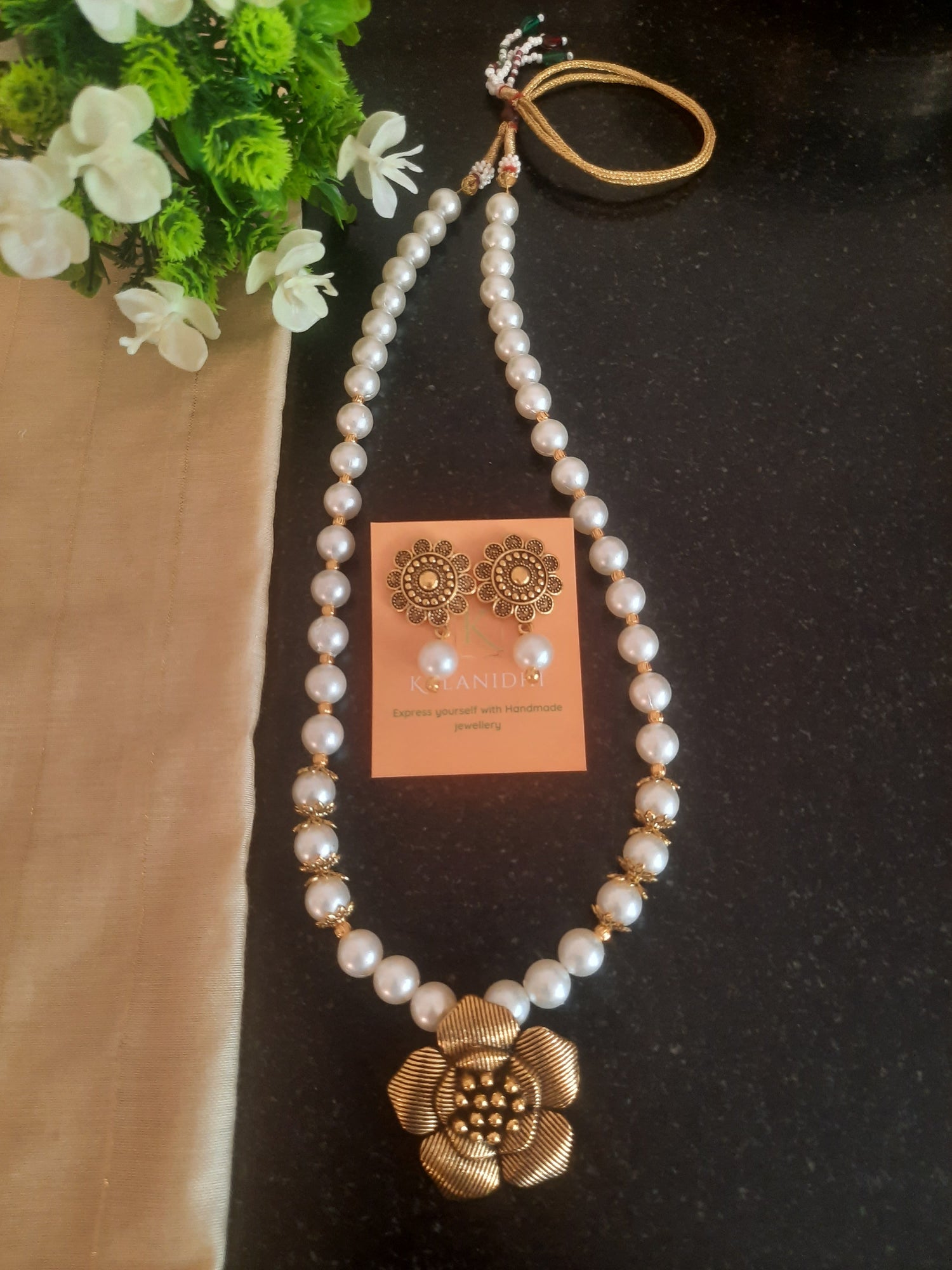 PEARL NECKLACE