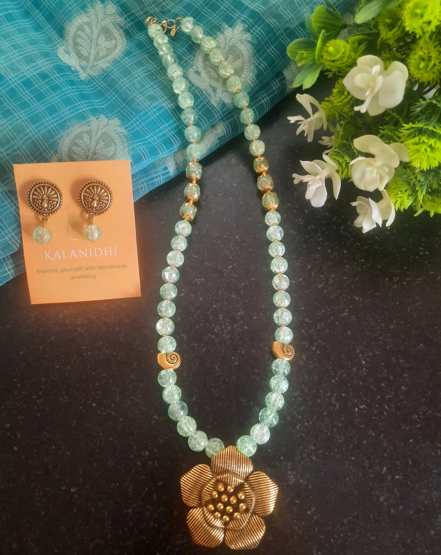 Flower Pendant Necklace