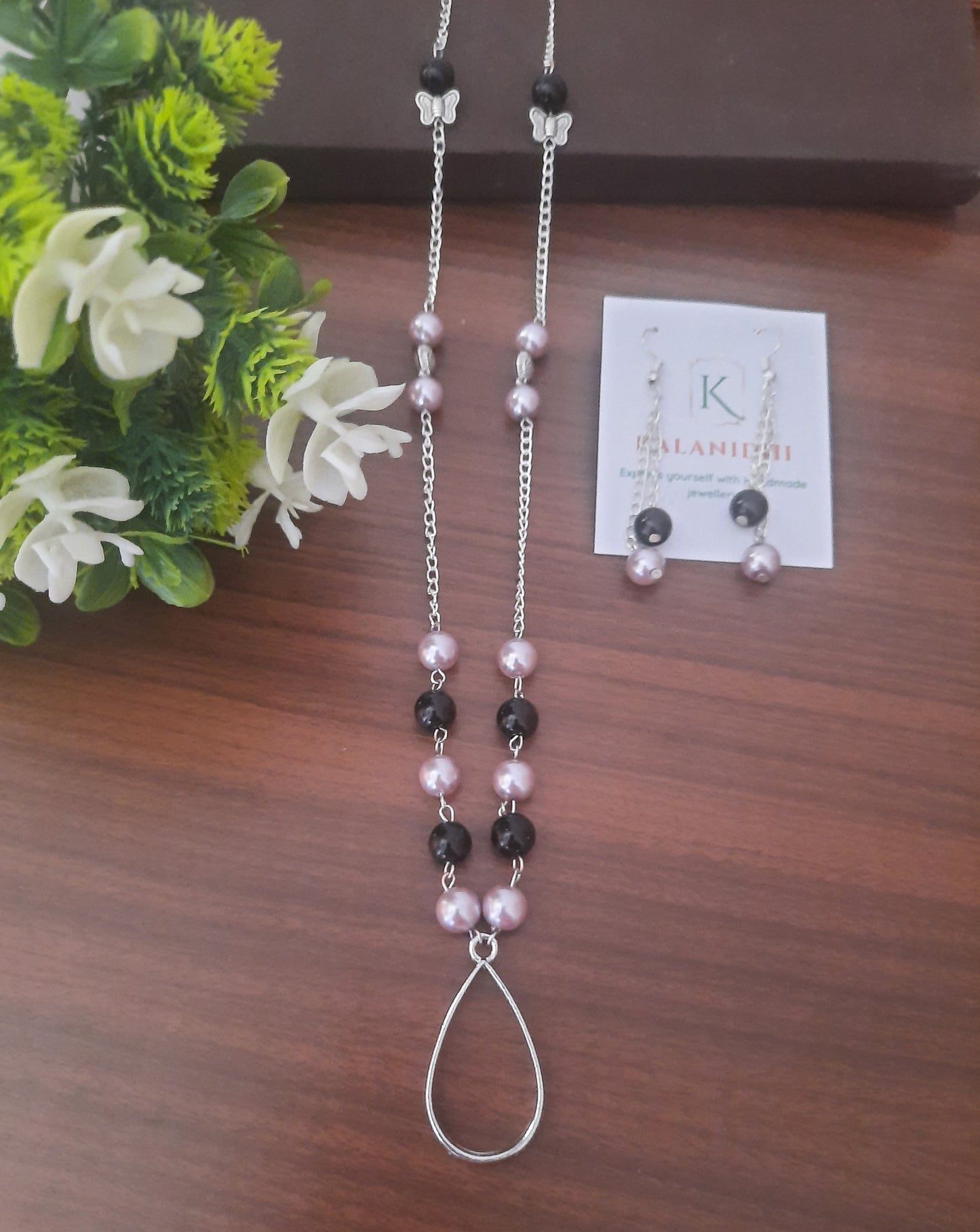 Long Beads & Pearl Necklace